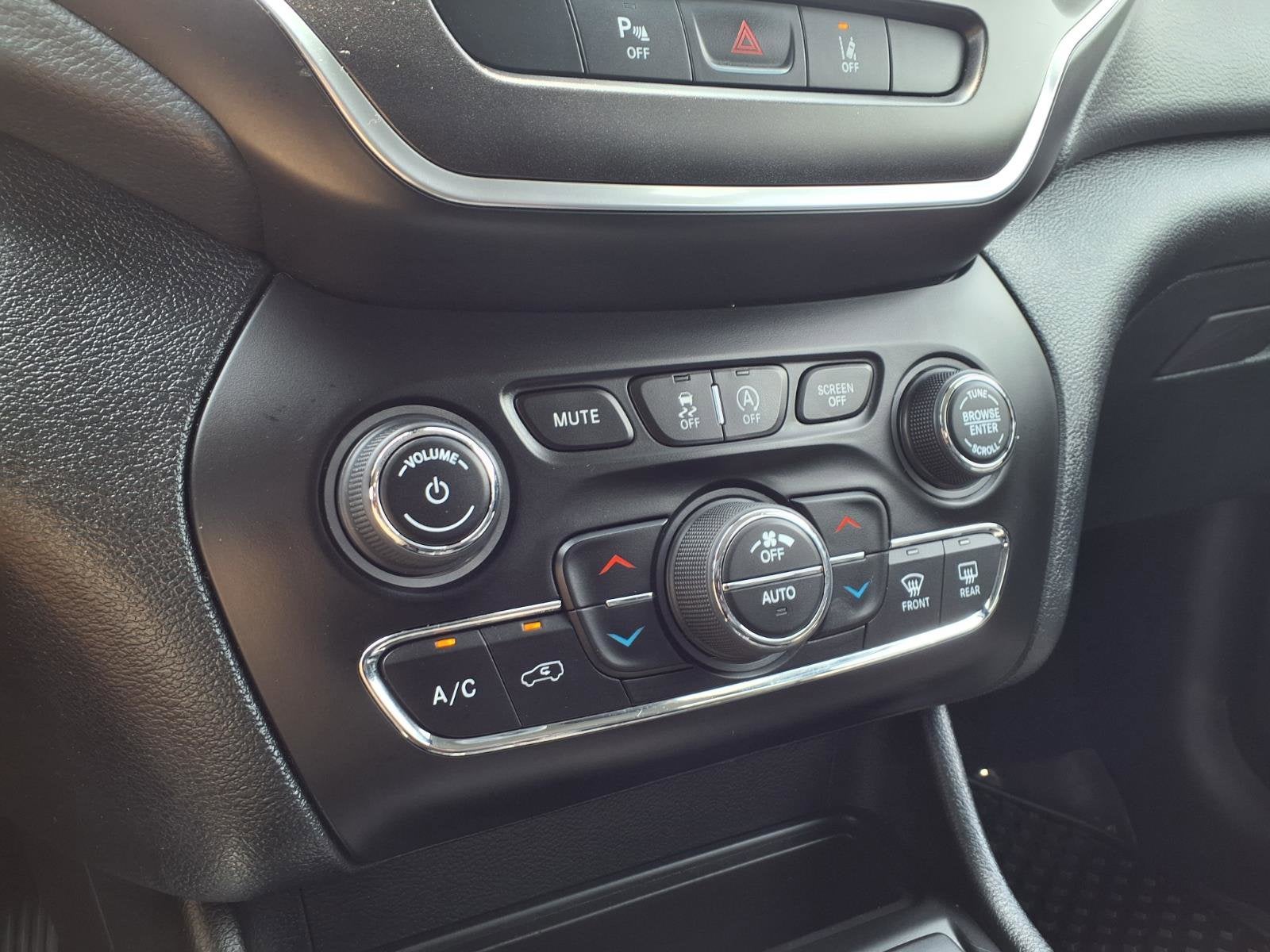 2022 Jeep Cherokee Trailhawk