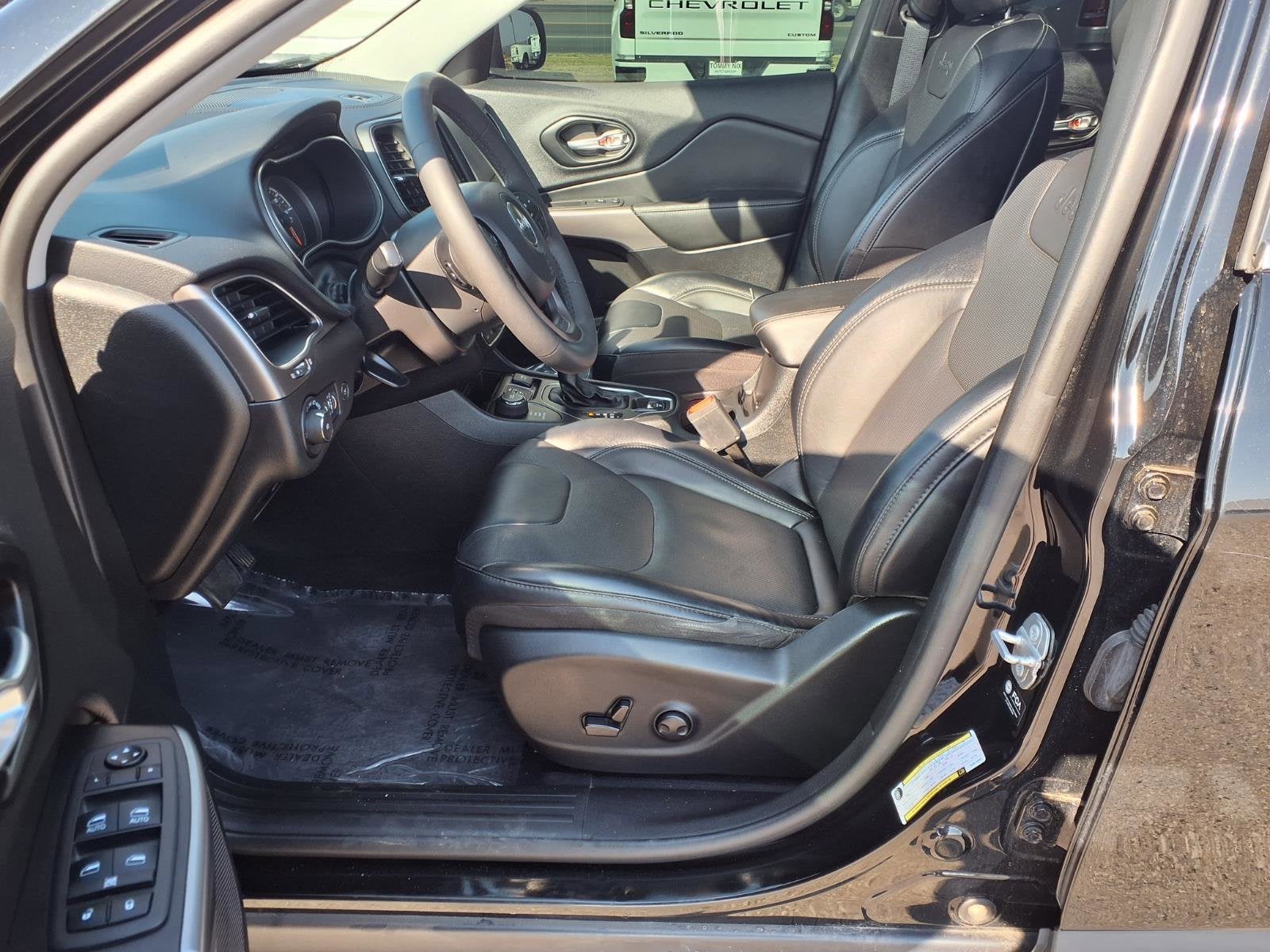 2022 Jeep Cherokee Latitude Lux