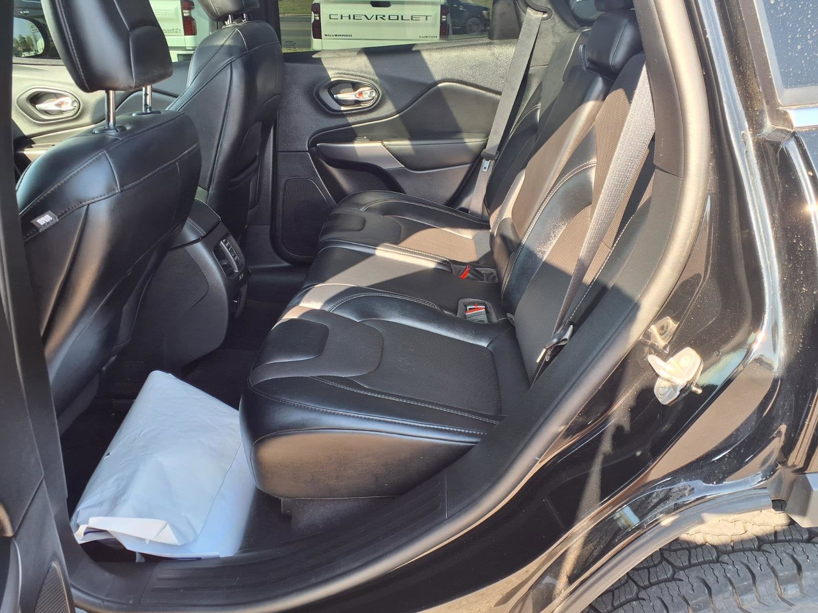 2022 Jeep Cherokee Latitude Lux