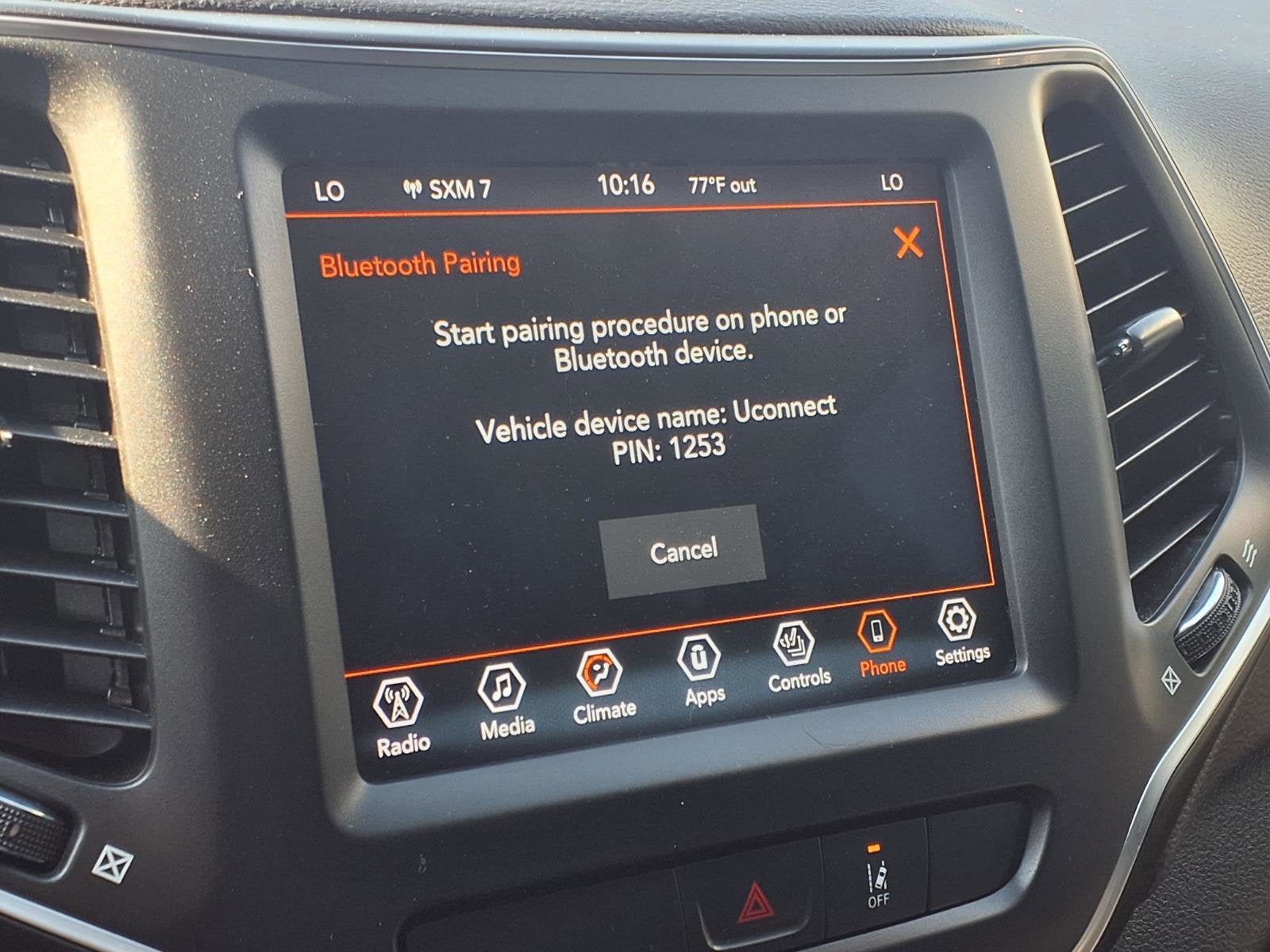 2022 Jeep Cherokee Latitude Lux