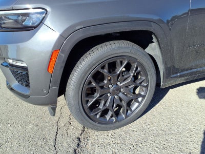 2025 Jeep Grand Cherokee Summit