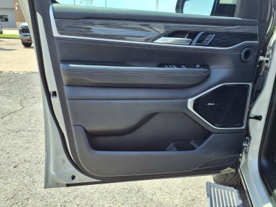 2022 Jeep Wagoneer Series III