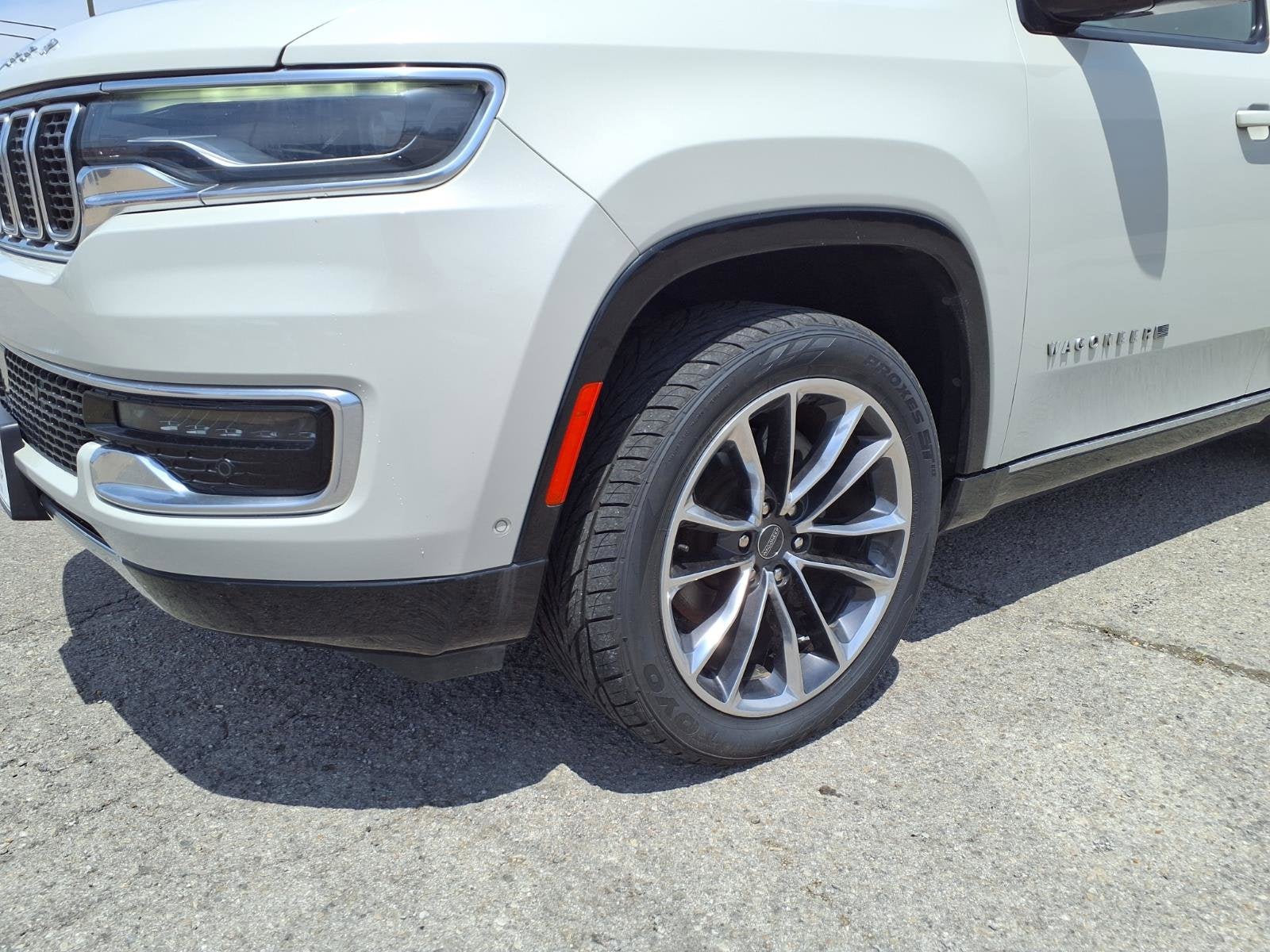 2022 Jeep Wagoneer Series III