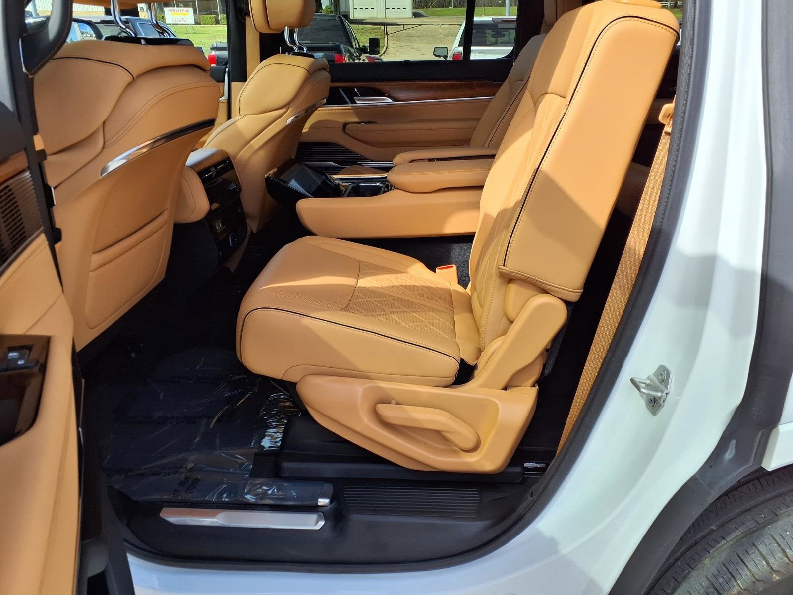 2024 Jeep Grand Wagoneer Series III