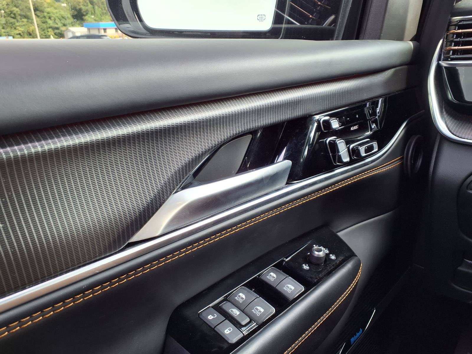 2024 Jeep Grand Wagoneer Series III Obsidian