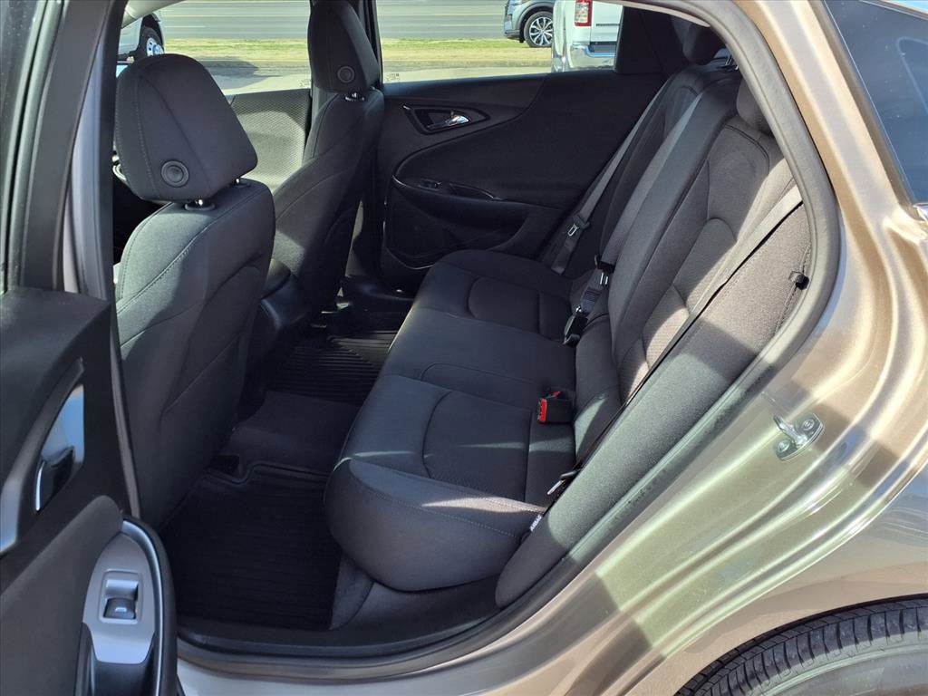 2025 Chevrolet Malibu LS