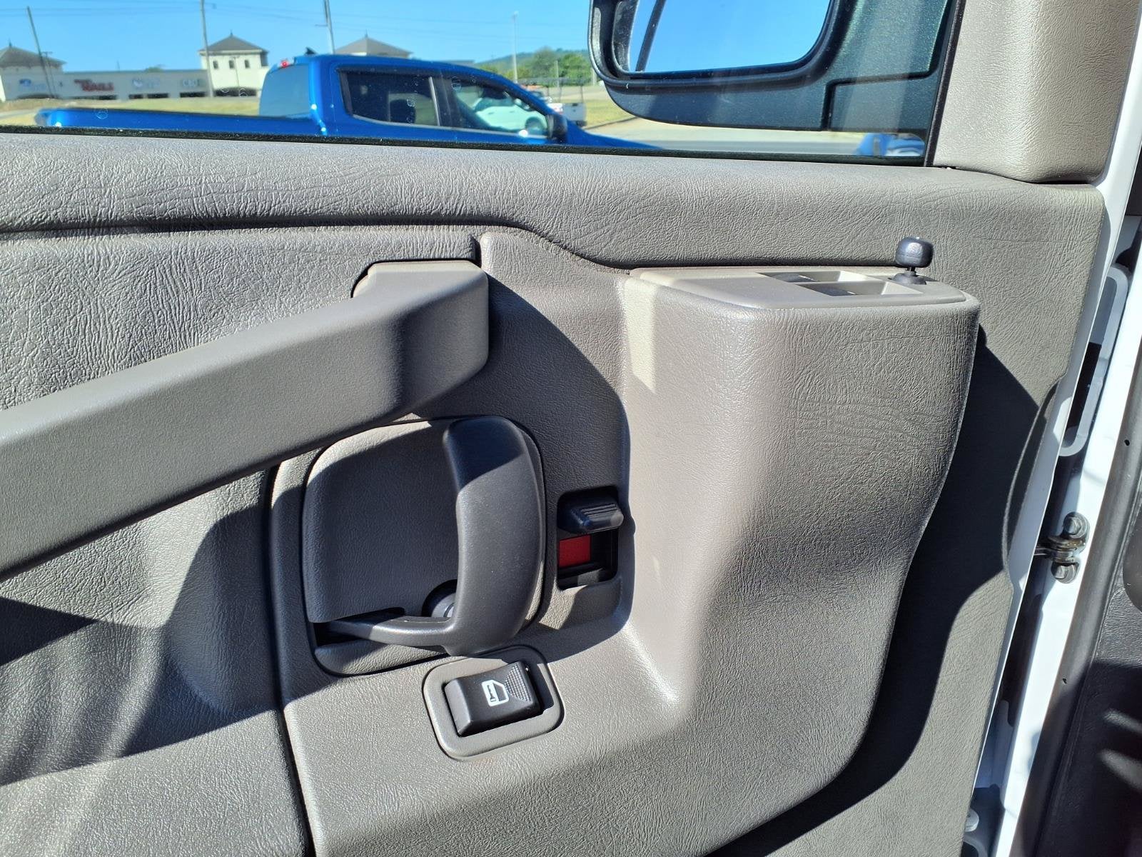 2026 GMC Savana Passenger LT