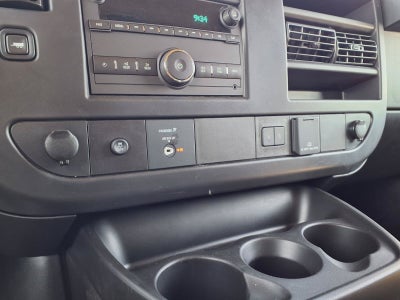 2026 GMC Savana Passenger LT