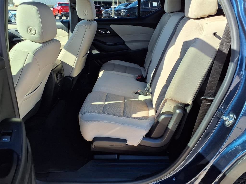 2022 Chevrolet Traverse LS