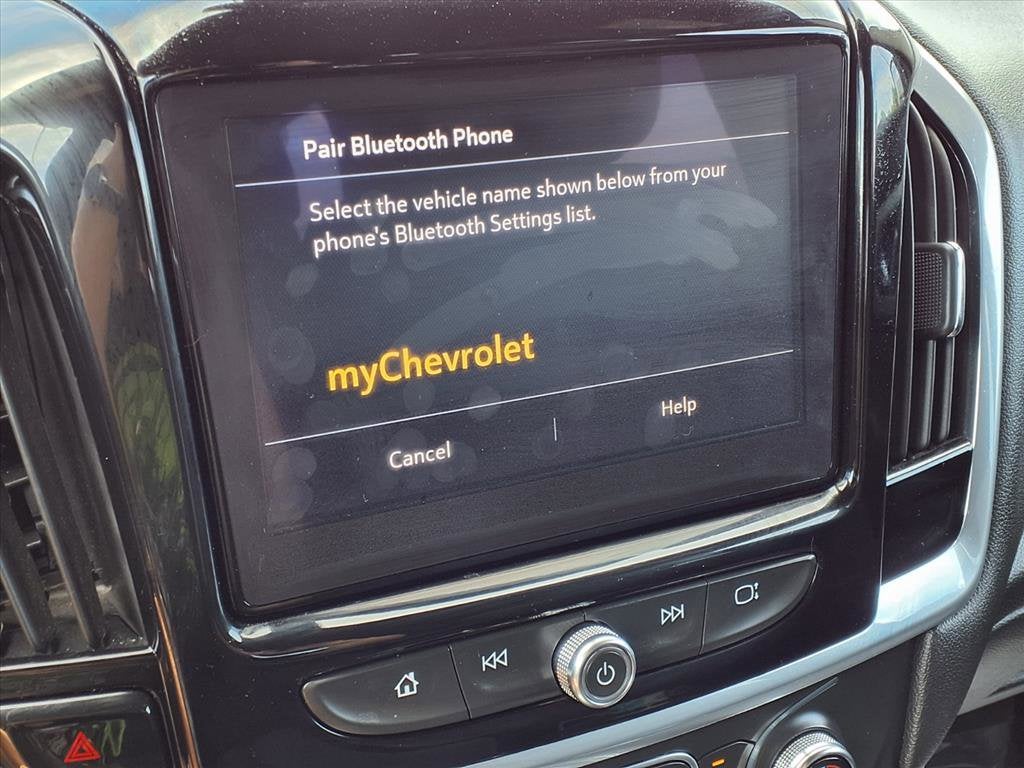 2022 Chevrolet Traverse LT Cloth