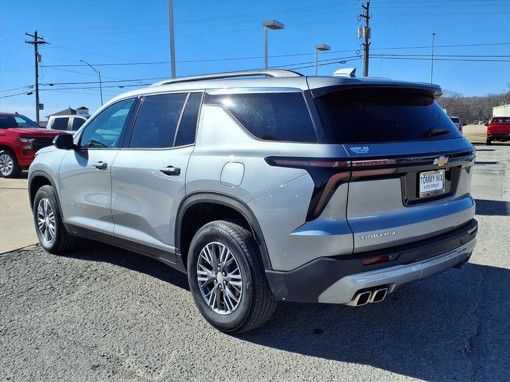 2025 Chevrolet Traverse LT