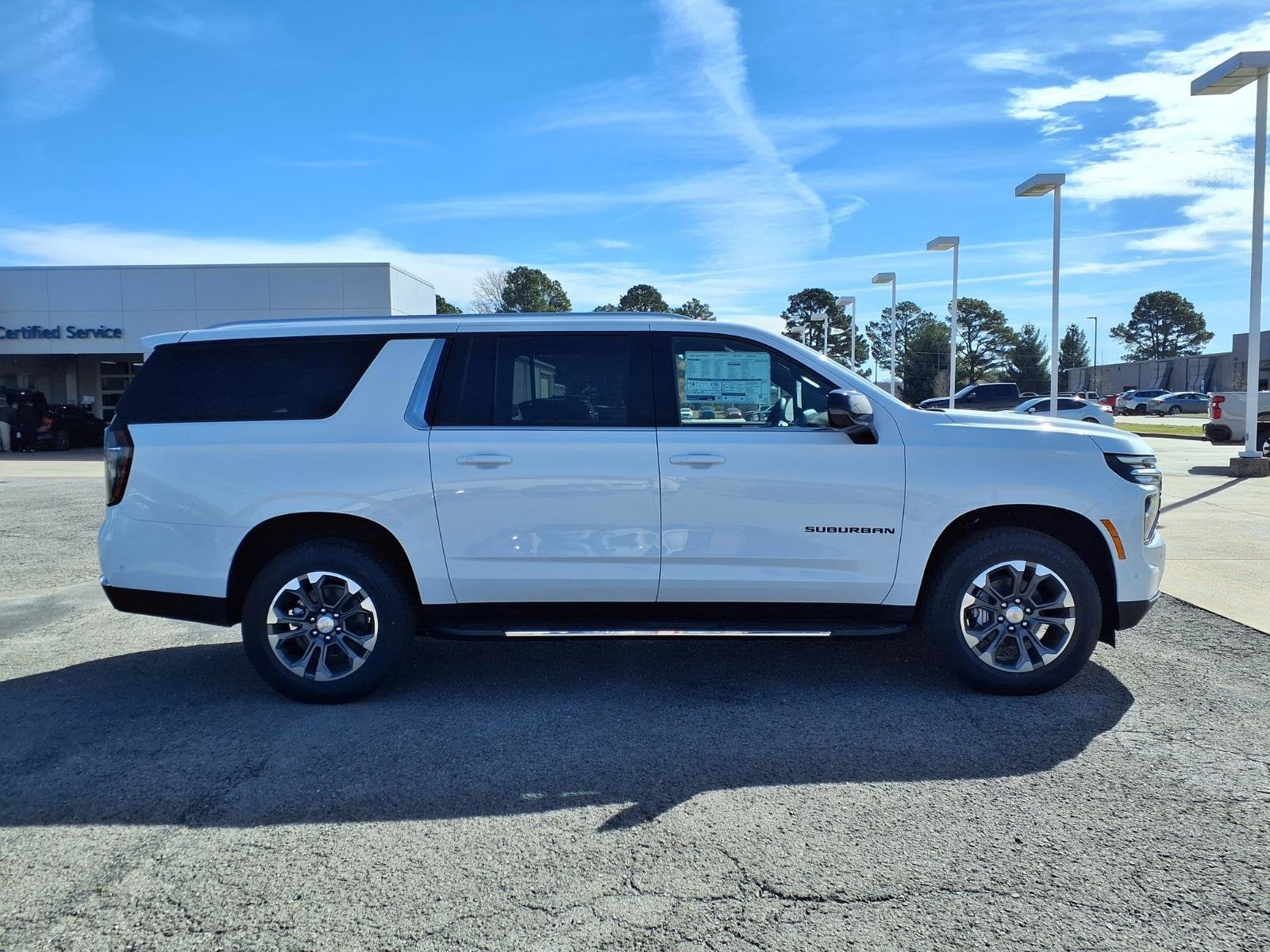 2026 Chevrolet Suburban LT