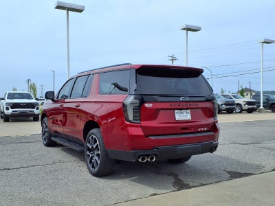 2025 Chevrolet Suburban RST