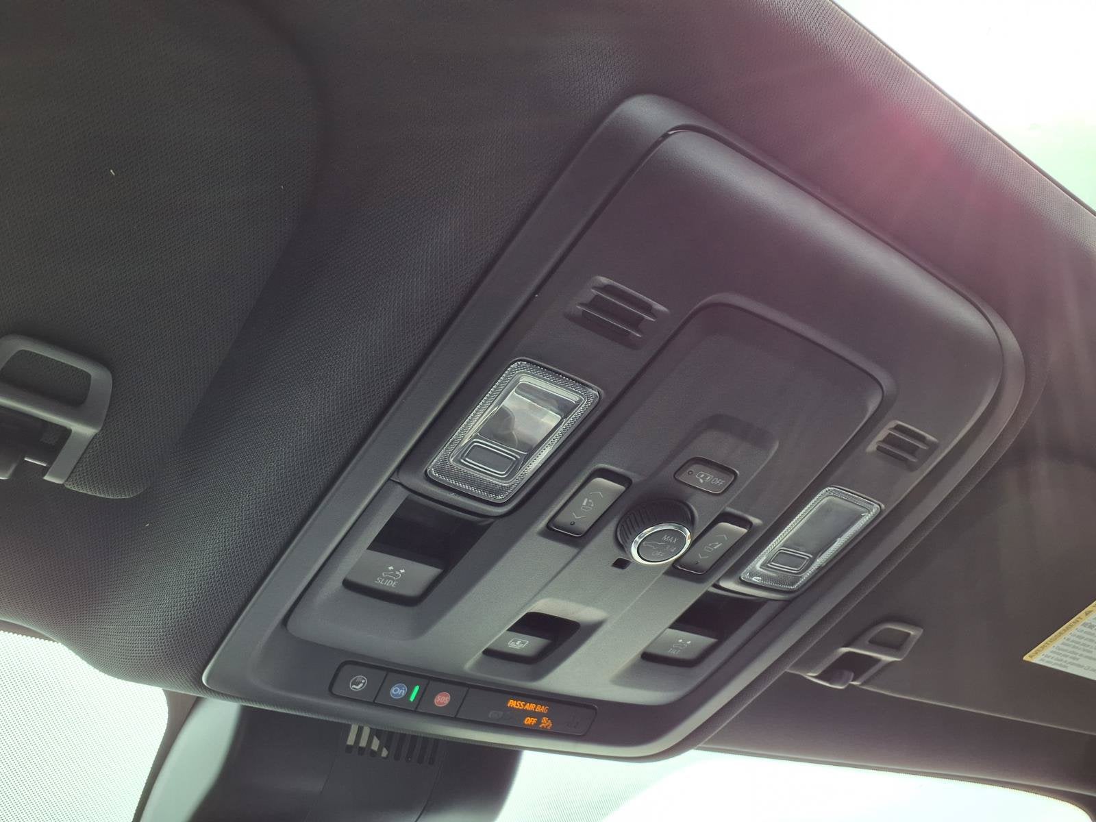 2025 Chevrolet Suburban RST