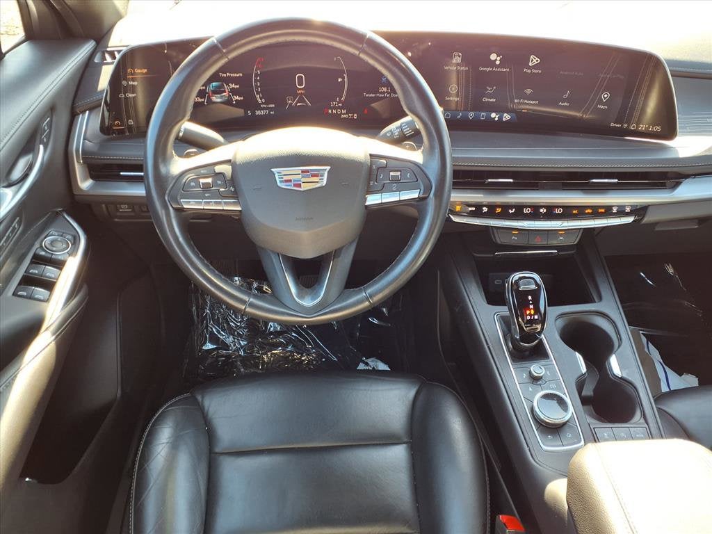 2024 Cadillac XT4 Premium Luxury