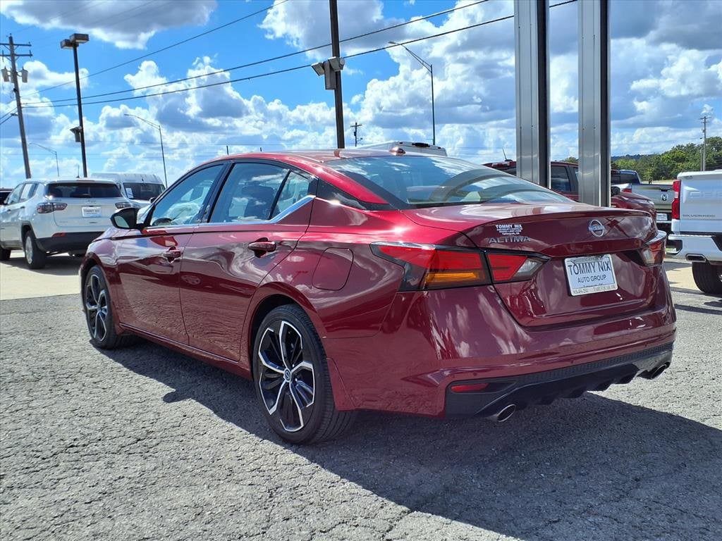 2025 Nissan Altima SR