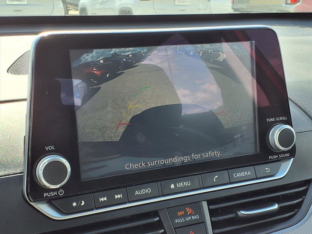 2025 Nissan Altima SR