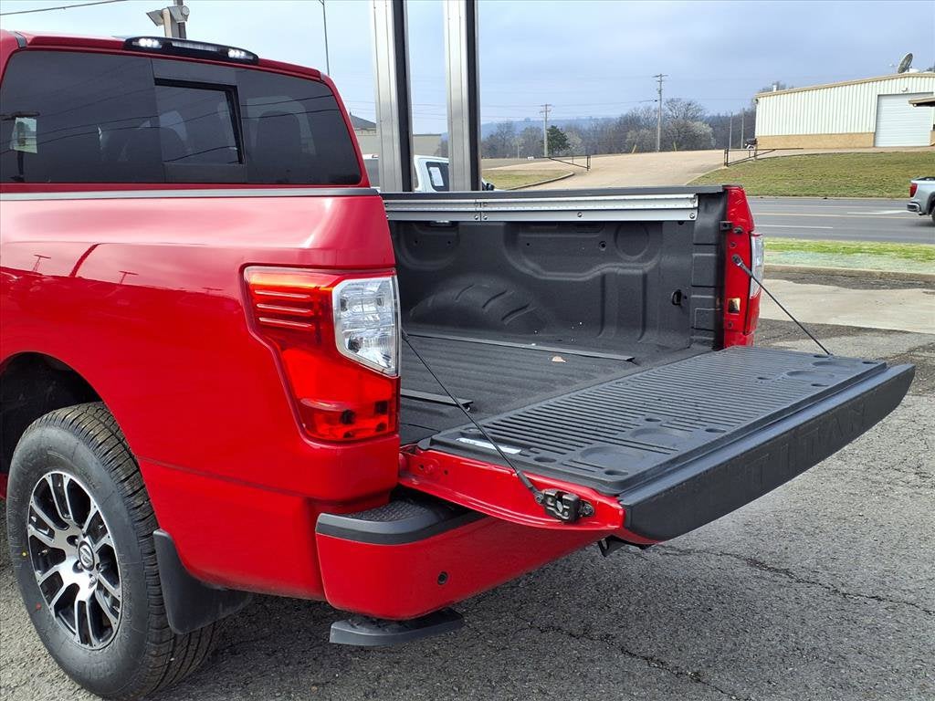 2021 Nissan Titan SV