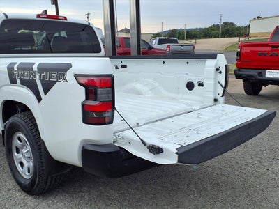 2022 Nissan Frontier S