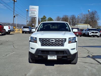 2024 Nissan Frontier SV