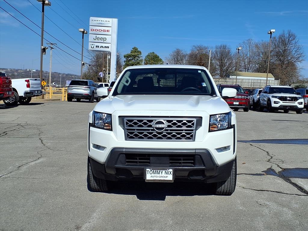 2024 Nissan Frontier SV