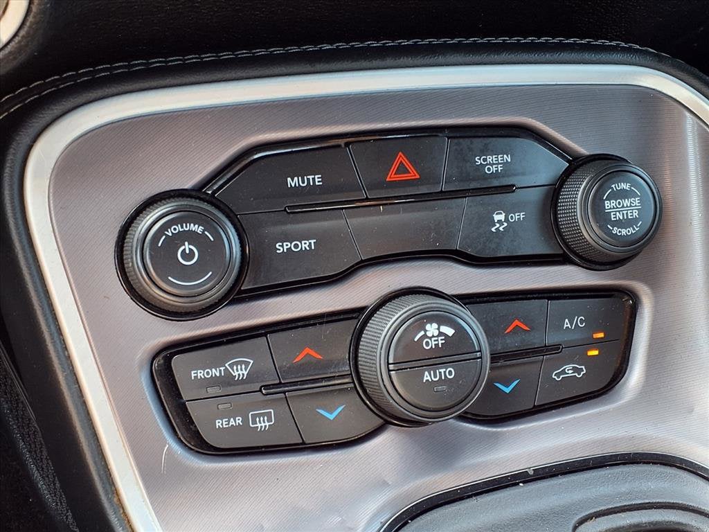 2022 Dodge Challenger SXT