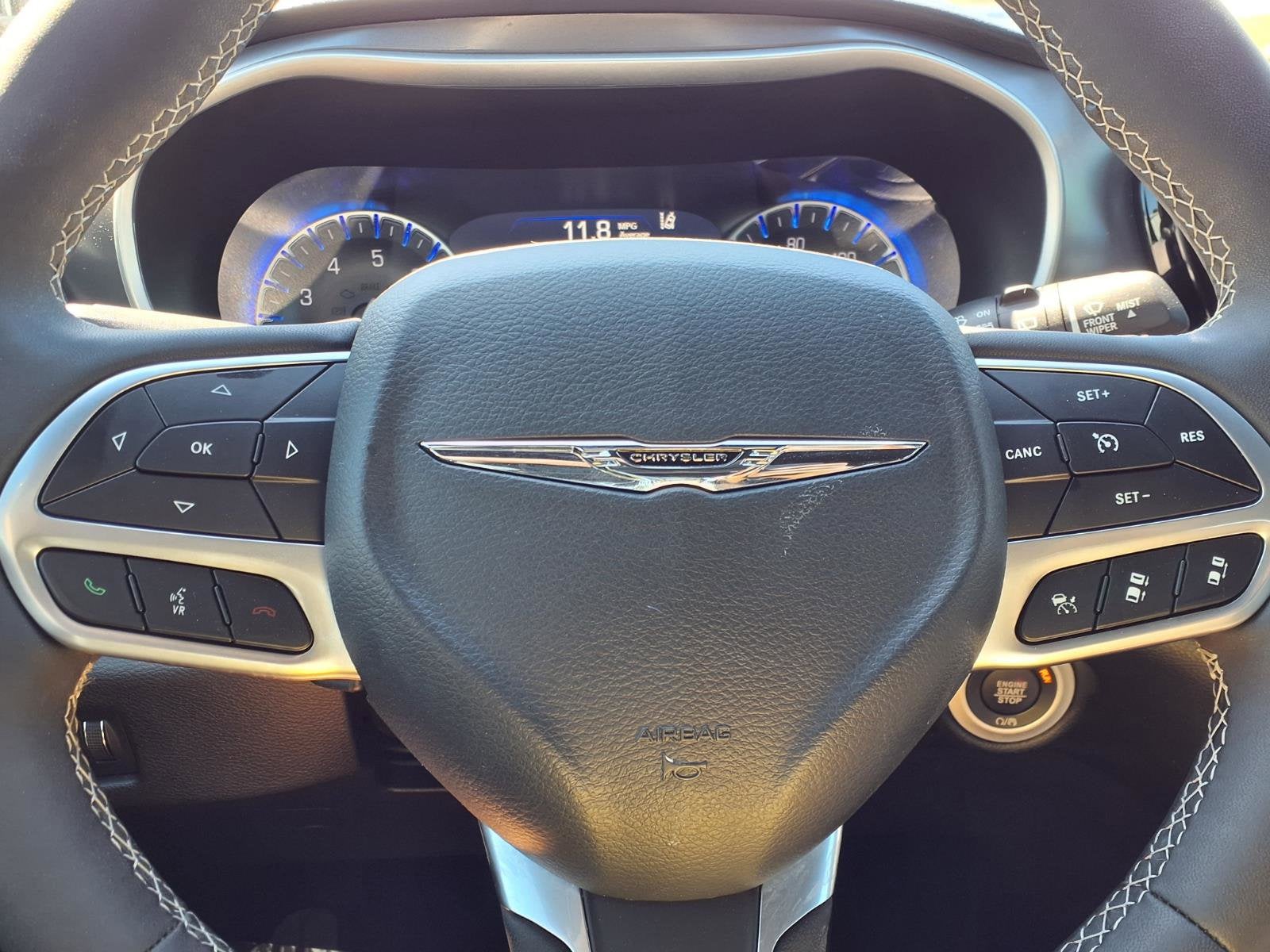 2025 Chrysler Pacifica Select