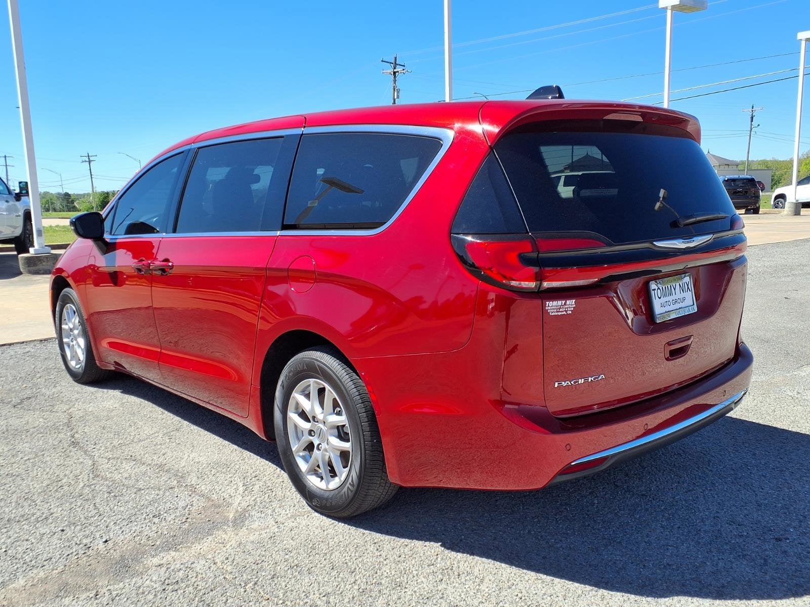 2025 Chrysler Pacifica Select