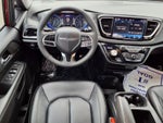 2025 Chrysler Voyager LX