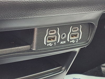 2025 Chrysler Voyager LX