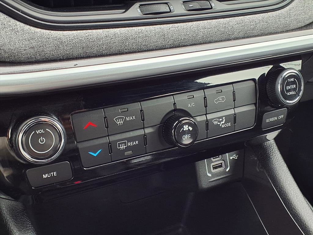 2024 Jeep COMPASS LATITUDE 4WD G7X9