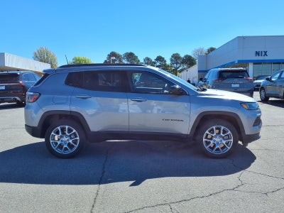 2024 Jeep Compass Latitude Lux