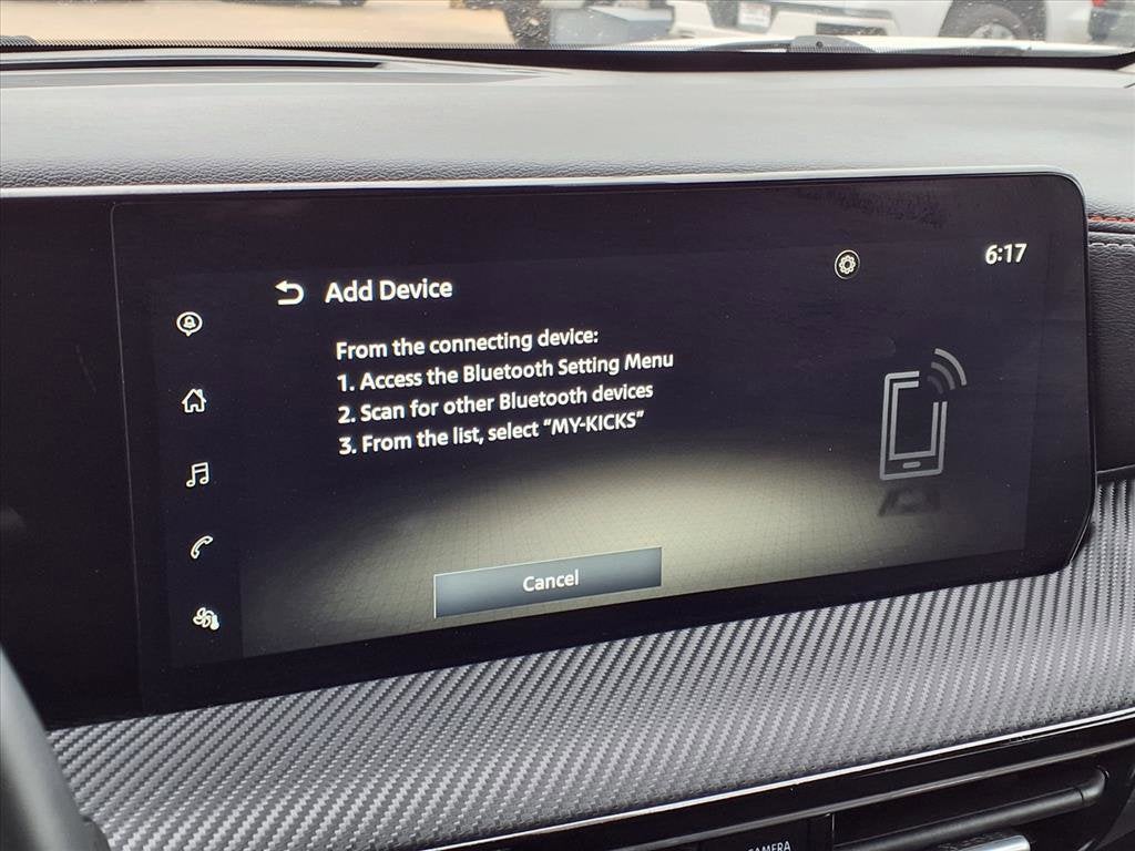 2025 Nissan Kicks SR