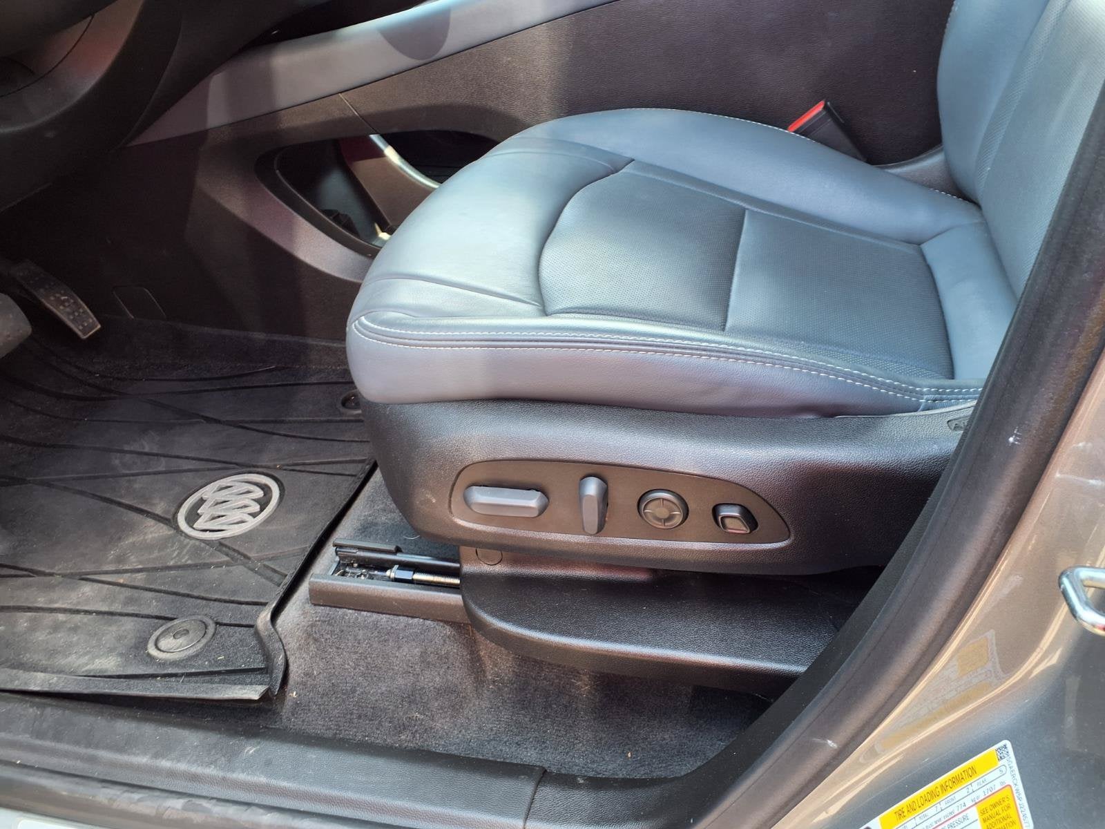 2023 Buick Enclave Premium