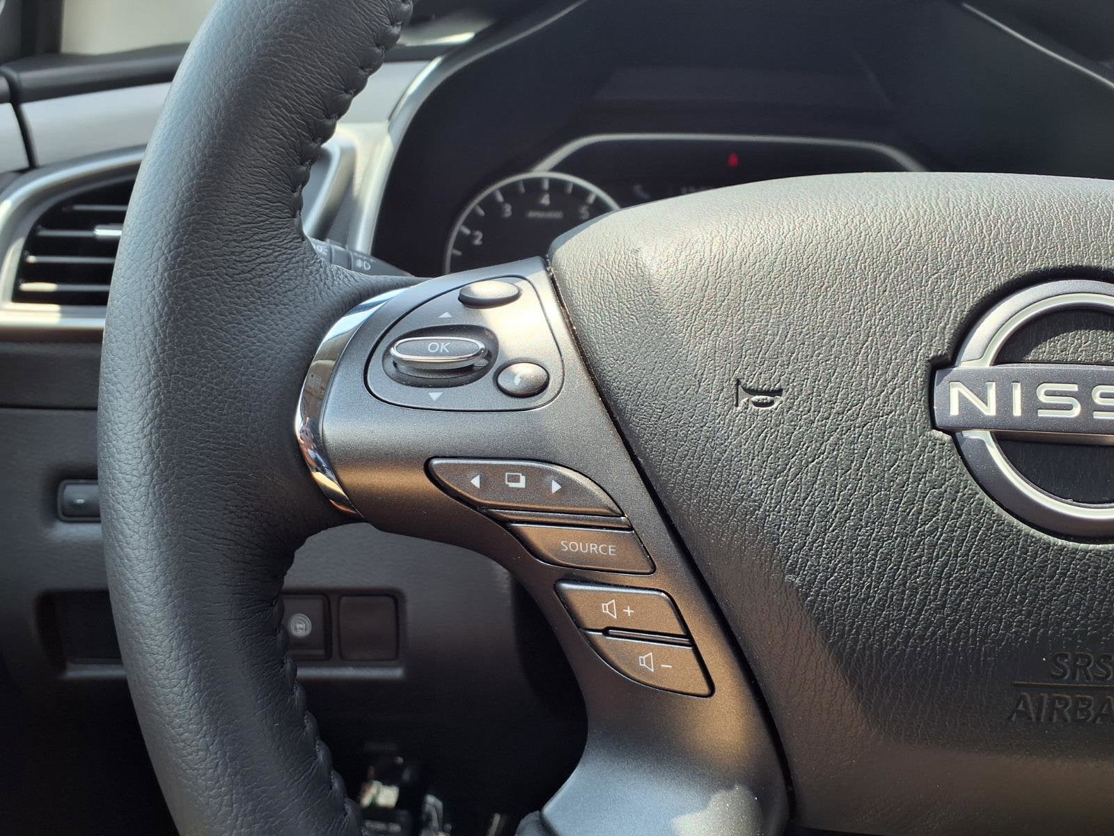 2024 Nissan Murano SV