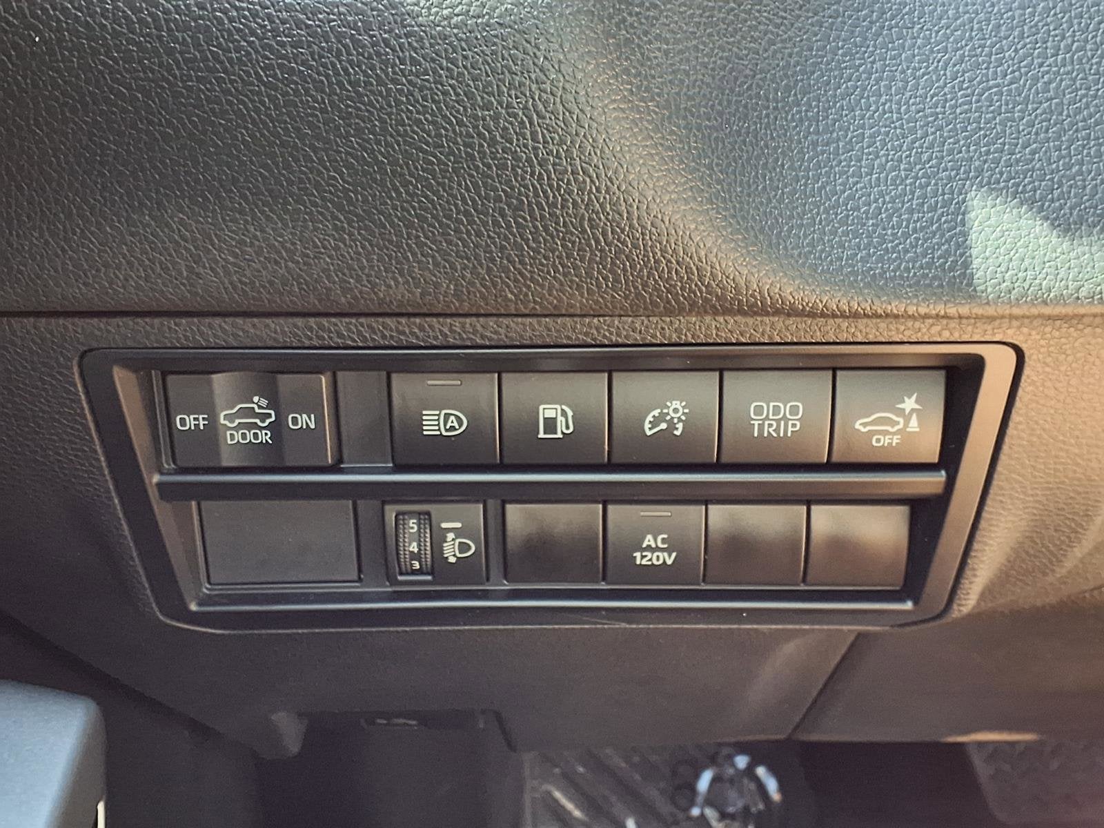 2023 Toyota Tundra 4WD Limited Hybrid