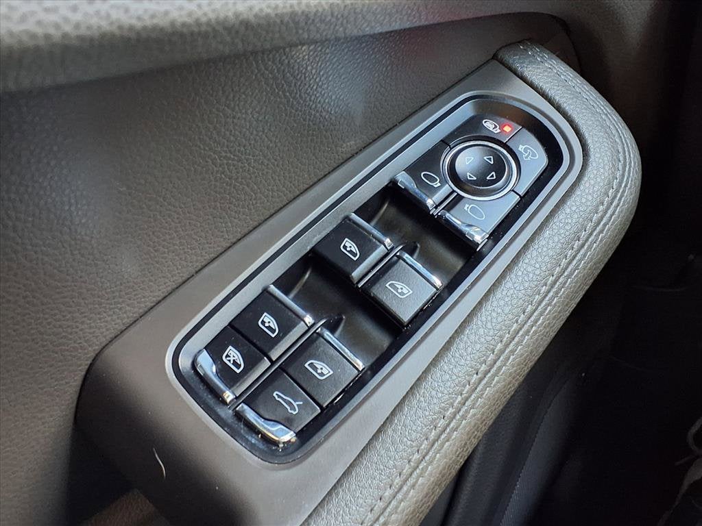 2017 Porsche Macan Base