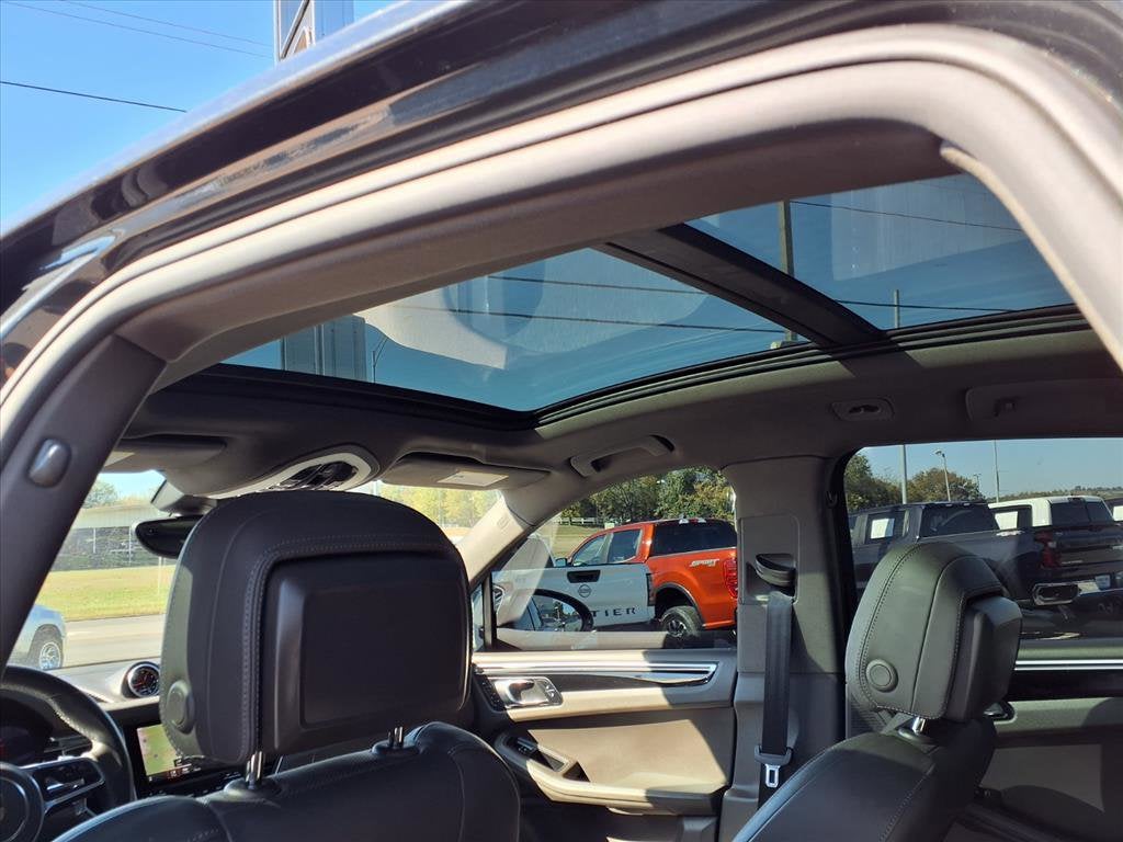 2017 Porsche Macan Base