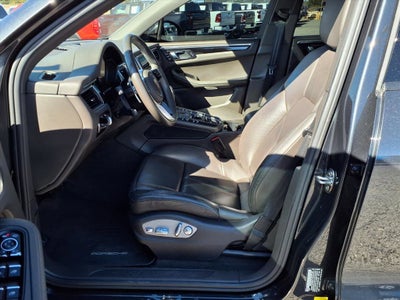 2017 Porsche Macan Base