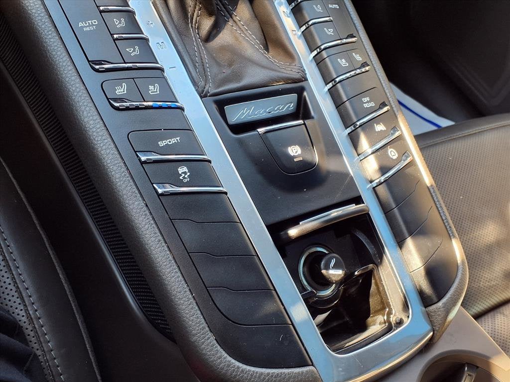 2017 Porsche Macan Base